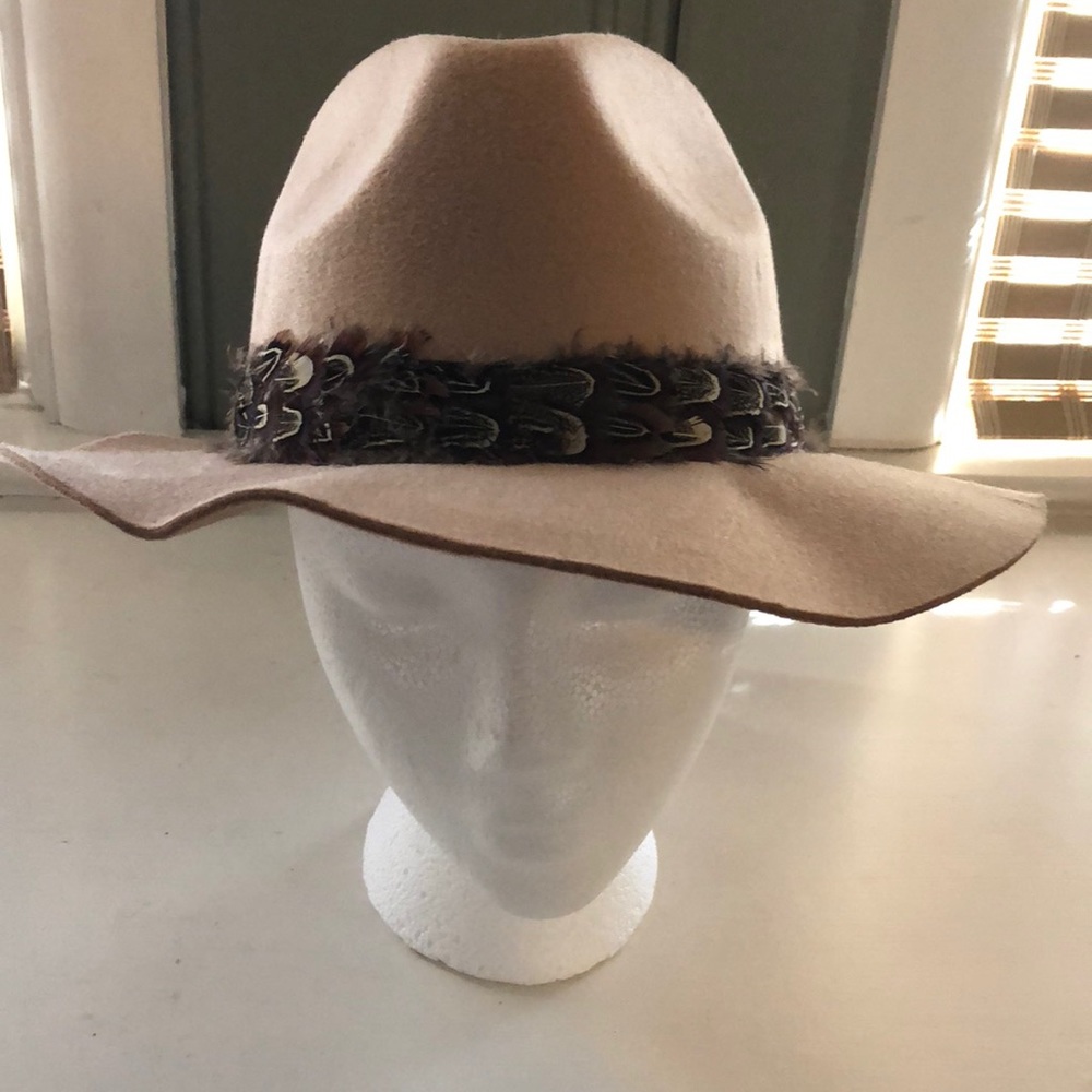 Feather Detail Fedora Hat